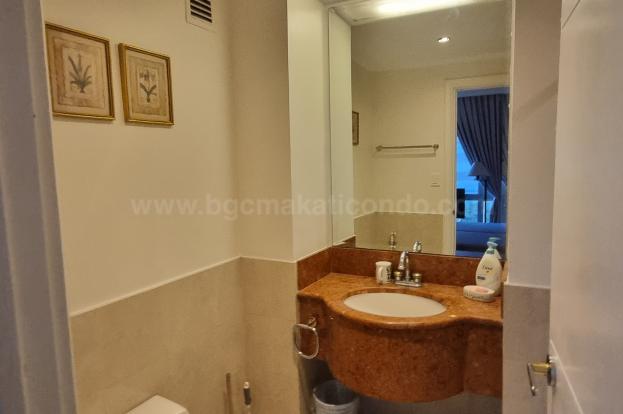 Bedroom 3 toilet and bath of 3-bedroom condo unit at Pacific Plaza Towers North tower