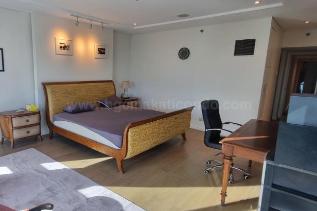 Master's bedroom of 3-bedroom condo unit at Pacific Plaza Towers North tower