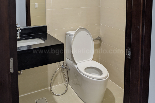 Powder room of 2-bedroom unit at Verve Residences