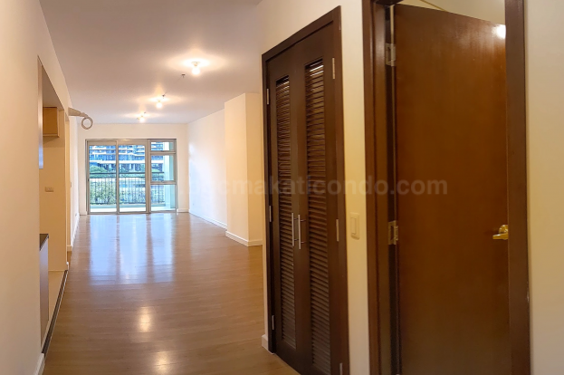 Foyer of 2-bedroom unit at Verve Residences