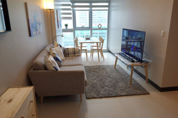 Living area of 3-bedroom unit at Uptown Parksuites tower 1