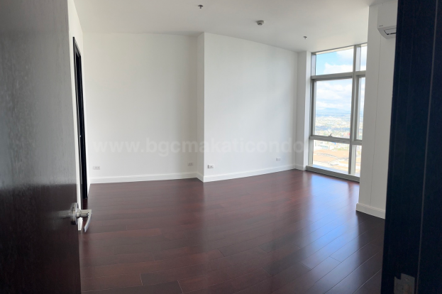 Master's bedroom of 2-bedroom condo unit at West Gallery Place
