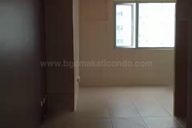 Living area of studio condo unit at Avida Towers One Union Place tower 1