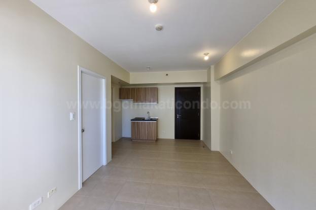 Living area of 1 bedroom condominium unit at Avida Towers One Union Place tower 3