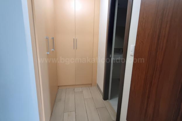 Master's built-in wardrobes of 3-bedroom condo unit at Uptown Parksuites tower 2