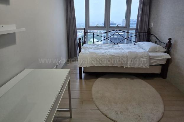 Bedroom 1 of 3-bedroom condo unit at Uptown Parksuites tower 2